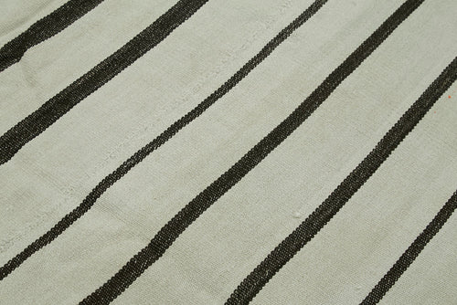 Kendir White Geometric Hemp Handmade Rug 6'7'' x 8'1''