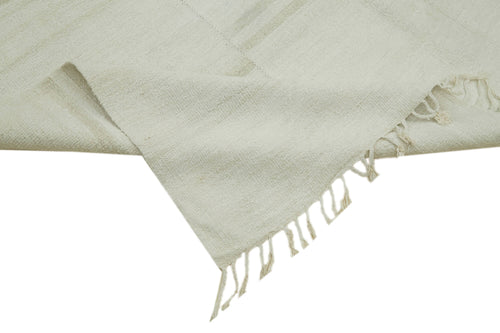 Kendir White Geometric Hemp Handmade Rug 6'9'' x 15'5''