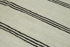 Kendir White Geometric Hemp Handmade Rug 5'7'' x 11'7''