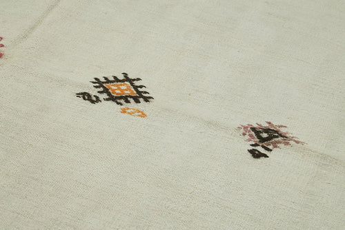 Kendir White Geometric Hemp Handmade Rug 6'4'' x 10'4''