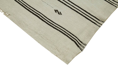 Kendir White Geometric Hemp Handmade Rug 5'3'' x 10'4''