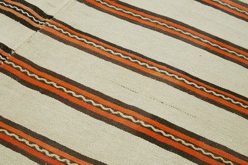 Kendir White Geometric Hemp Handmade Rug 6'1'' x 11'5''