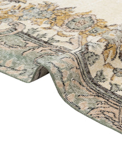 Handmade Wool Rug - Vintage Green Medallion Carpet | Boho Style Floor Covering 5'1" x 8'8"