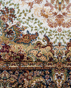 Classic Viscose Area Rug – Machine Made Cream Carpet with Fringed Edges