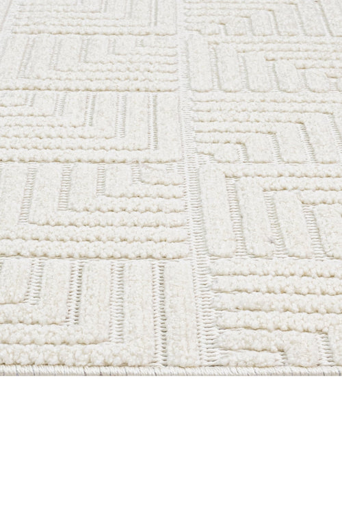 Geometric Area Rug - Machine Made Cream Rug With 7 Mm Pile Height & Overlock Edge