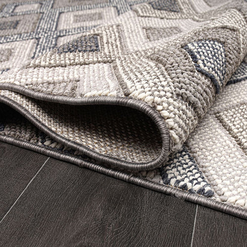 Grey Geometric Area Rug – Machine Made Polyester Rug with 7 mm Pile Height