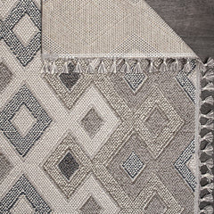 Grey Geometric Area Rug – Machine Made Polyester Rug with 7 mm Pile Height