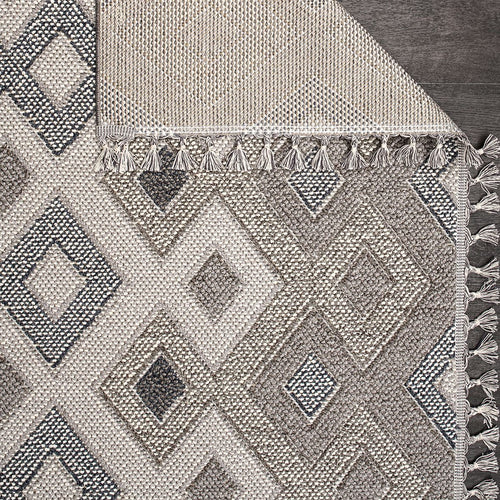 Grey Geometric Area Rug – Machine Made Polyester Rug with 7 mm Pile Height