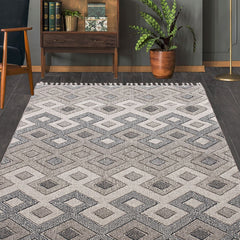Grey Geometric Area Rug – Machine Made Polyester Rug with 7 mm Pile Height