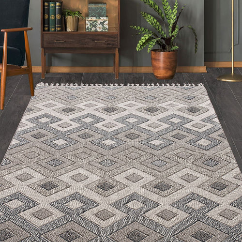 Grey Geometric Area Rug – Machine Made Polyester Rug with 7 mm Pile Height