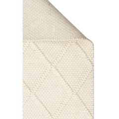 Hand Knitted Rug – Cream Geometric Rug With Soft Texture & Antislip Floor