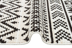 Cinisello Balsamo Black Wool and Viscose Machine Made Area Rug